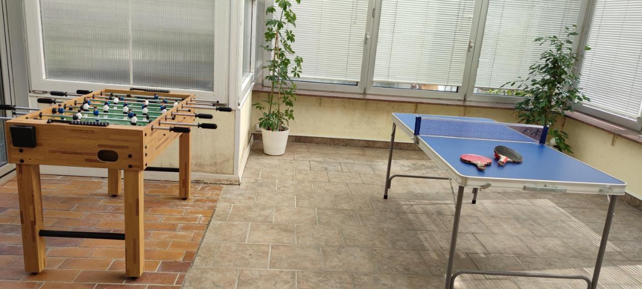 Schoene Und Optimal Gelegene Wohnung Weisskirchen Exterior photo